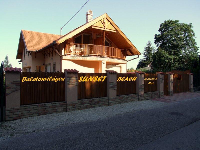 Sunset Apartmanhaz Apartment